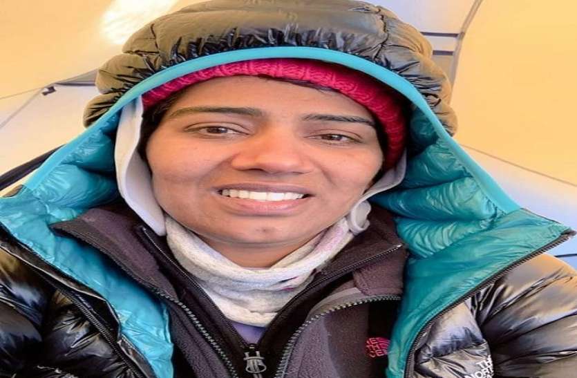हरियाणा की अनिता ने माउंट मनासलू पर लहराया तिरंगा हरियाणा की अनिता ने माउंट मनासलू पर लहराया तिरंगा