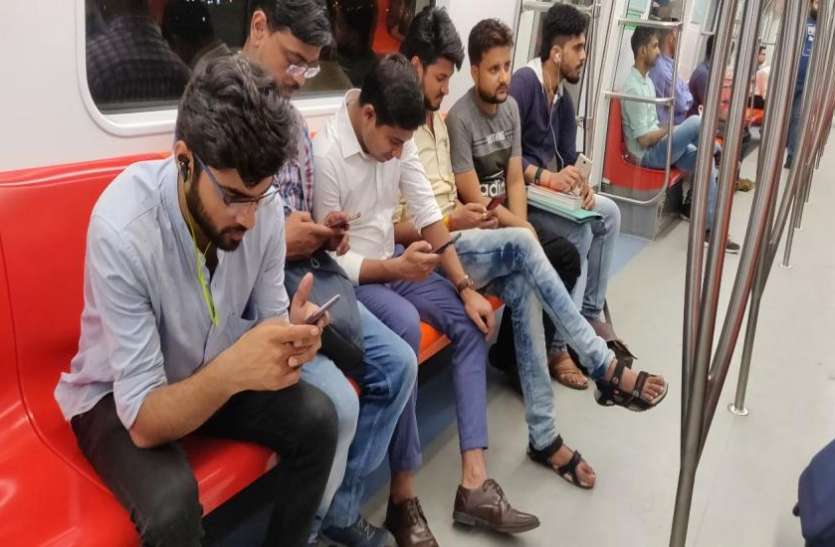 clickbyvishal.jpeg भारत में इंटरनेट इस्तेमाल करने के मामले में पुरुष हैं सबसे आगे