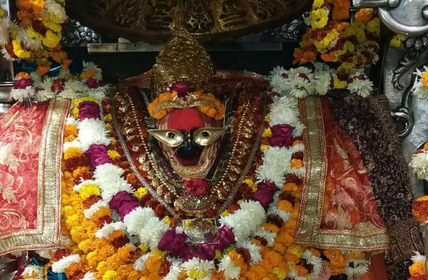 maa_vindhyavasini.jpg यहां तीन किलोमीटर के दायरे में विराजमान हैं तीन प्रमुख देवियां, नवरात्रि में जरूर जाएं
