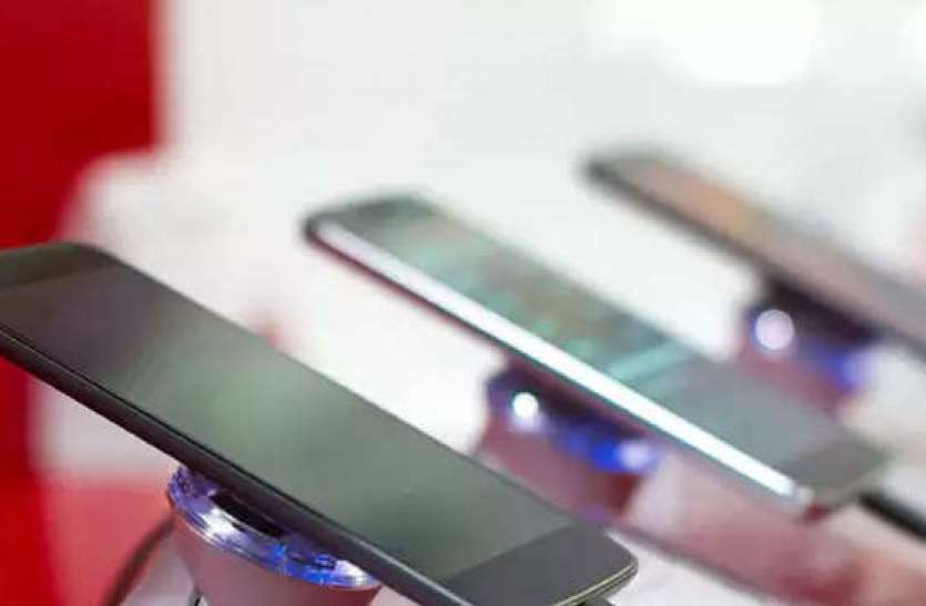 smartphone.jpg रिपोर्ट में दावा: विश्वस्तर पर स्मार्टफोन की बिक्री में 3.2 फीसदी की गिरावट आएगी
