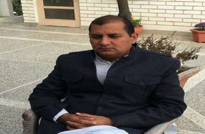 kirat_singh.jpg उप चुनाव: गंगाेह सीट पर भाजपा ने अश्वनी त्यागी के करीबी कीरत सिंह को मैदान में उतारा, जानिए काैन हैं कीरत सिंह