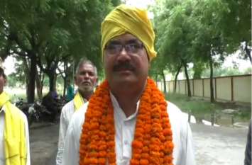 Ghosi Subhaspa candidate Nibu lal rajbhar unknown from president name यूपी उपचुनाव: एक ऐसा प्रत्याशी, जिसे राष्ट्रपति, उप राष्ट्रपति और राज्यपाल का नाम तक नहीं मालूम