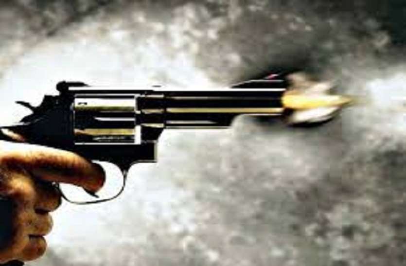 hoshangabad, dhaaba sanchalak, shoot out, murder attempt तीन हफ्ते बाद भी नहीं पकड़ाया ढाबा संचालक की हत्या का साजिशकर्ता