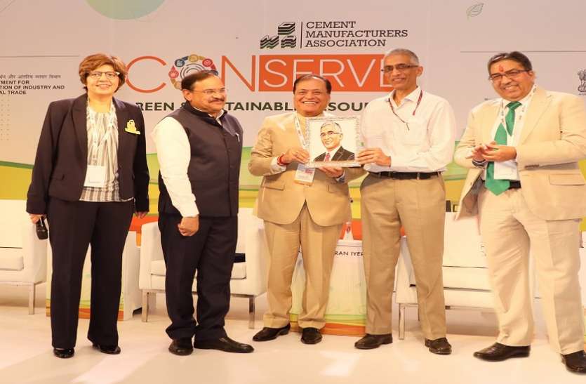cma_event-pix.jpg आर्थिक सुस्ती से जुझ रही सीमेंट उद्योग सरकार के स्वच्छता ही सेवा मिशन में करेगी सहयोग