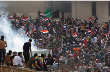11 killed in anti-government protest in Iraq, PM imposed curfew in capital Baghdad इराक में सरकार विरोधी प्रदर्शन में 11 की मौत, पीएम ने राजधानी बगदाद में लगाया कर्फ्यू