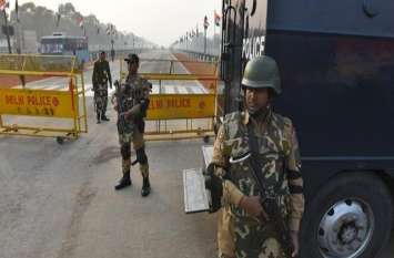 High Alert in UP, SSB taken in custody a kashmiri bussinessman यूपी के इस सीमावर्ती जिले में कश्मीरी युवक को एसएसबी ने लिया हिरासत में, पूछताछ के बाद...