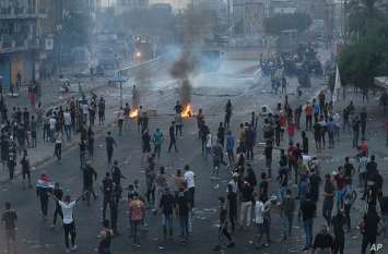 Police showers bullets on protesters in Iraq 31 dead इराक में प्रदर्शनकारियों पर पुलिस ने बरसाई गोलियां, 31 की मौत
