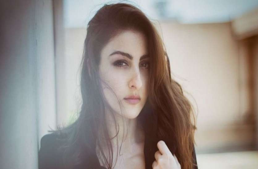soha_fea.jpg जब सोहा अली खान शादी से पहले ही हो गई थी प्रेग्नेंट...जानिए ऐसी 10 बड़ी बातें जो खोलेंगी सोहा की जिंदगी के बड़े राज