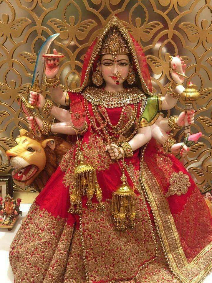 maa ambe aarti in hindi
