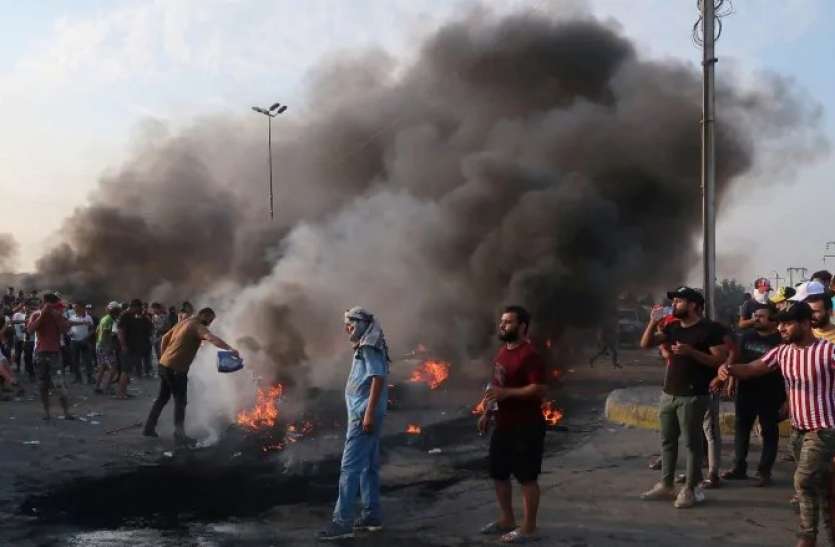 Iraq Protest इराक में खूनखराबे के बीच फायरब्रांड मौलाना ने मांगा सरकार का इस्तीफा, अबतक 60 से ज्यादा की मौत