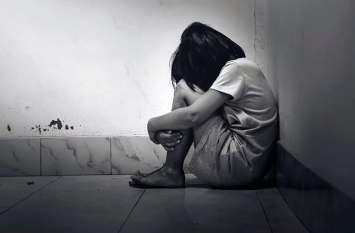 70 year old man tries to rape with 6 years old girl in hardoi हरदोई में सामने आई 70 साल के बुजुर्ग की घिनौनी हरकत, 6 साल की मासूम के साथ किया रेप का प्रयास