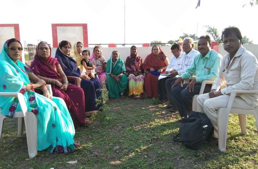 पेयजल के लिए तरस रहे छपारावासी पेयजल के लिए तरस रहे छपारावासी