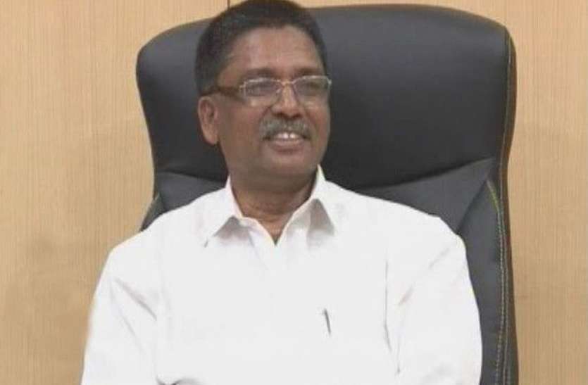 राज्य में बाप-बेटों की सरकार राज्य में बाप-बेटों की सरकार