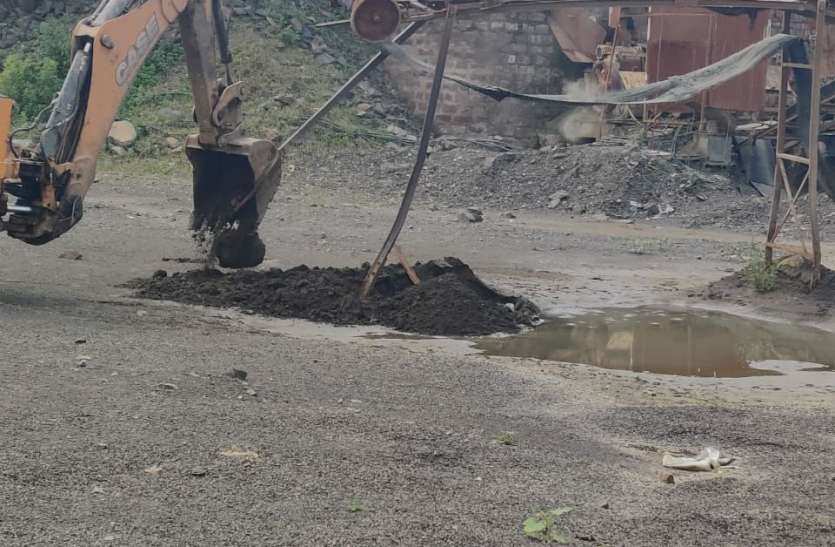 illegal mining in capital of madhyapradesh,illegal mining in capital of madhyapradesh मुख्यमंत्री की नाक के नीचे अवैध खनन