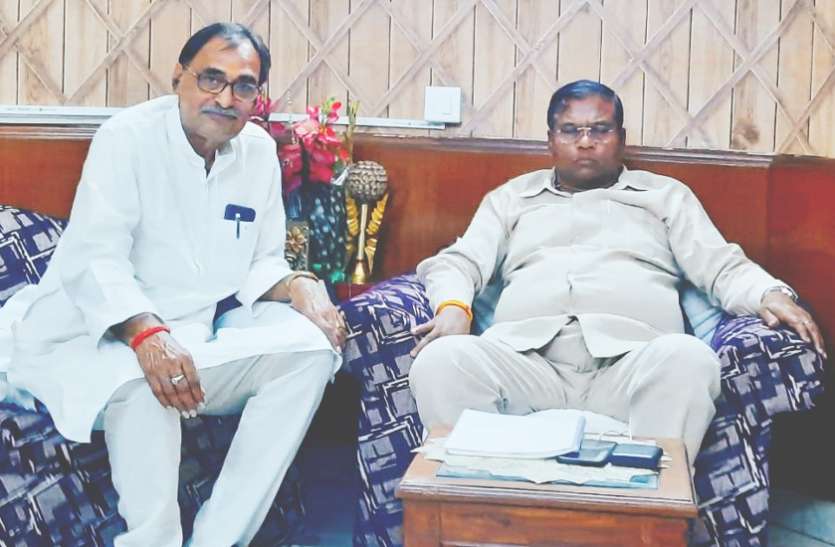 Health Ministry's committee discuss proposal of medical college in Singrauli तकनीकी मूल्यांकन समिति परखेगी मेडिकल कॉलेज की आवश्यकता