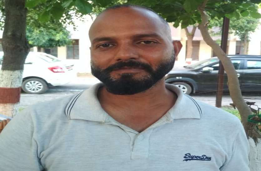 चोरी के 68 लाख का मोबाइल खपाने वाले दो दुकानदार फरीदाबाद से गिरफ्तार, सरगना अब भी फरार
