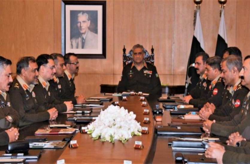 bajwa2.jpg पाकिस्तान: देश हो रहा कंगाल और सेना मालामाल, तख्तापलट की आशंकाएं तेज!