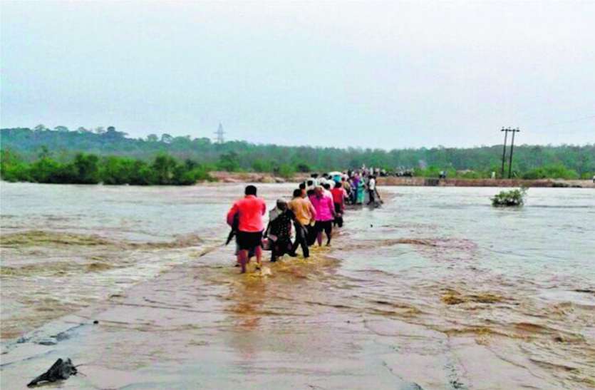 Heavy rain in Bihar पटना में जलजमाव के चलते बीपीएससी परीक्षा तिथि बढ़ाने की मांग