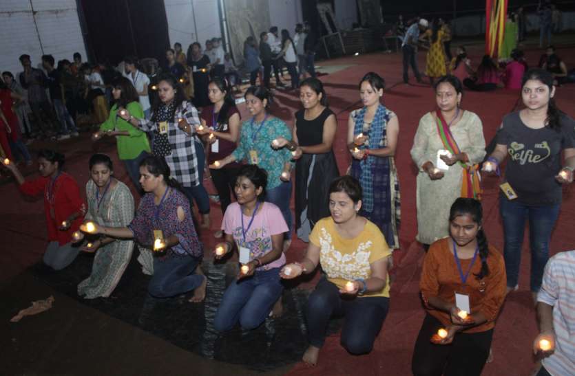 शहर में पहली बार होगा टिमली डांस, 100 फीट रिंग में बनेंगे तीन सर्कल शहर में पहली बार होगा टिमली डांस, 100 फीट रिंग में बनेंगे तीन सर्कल