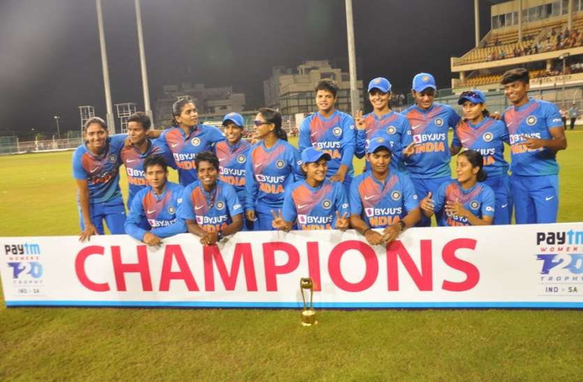 Cricket News; ...नहीं तो भारतीय महिला क्रिकेट टीम के साथ हो सकता था बड़ा हादसा! Cricket News; ...नहीं तो भारतीय महिला क्रिकेट टीम के साथ हो सकता था बड़ा हादसा!