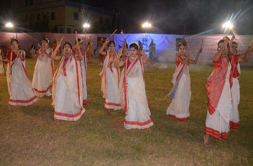 Dandiya Festival डांडिया ने मोहा दर्शकों का मन