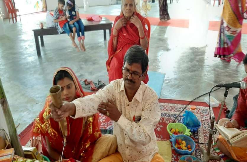 Shardiya Navratri : 51 शक्तिपीठ में भक्तों ने की पीण्डी पूजन Shardiya Navratri :51 शक्तिपीठ में भक्तों ने की पिंडी पूजन
