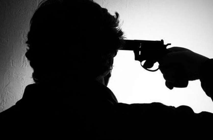 tiktok_villain_johnny_dada_kills_himself_.jpg TikTok विलेन 'जॉनी दादा’ ने खुद को मारी गोली, वजह जान चकरा जाएगा आपका सिर