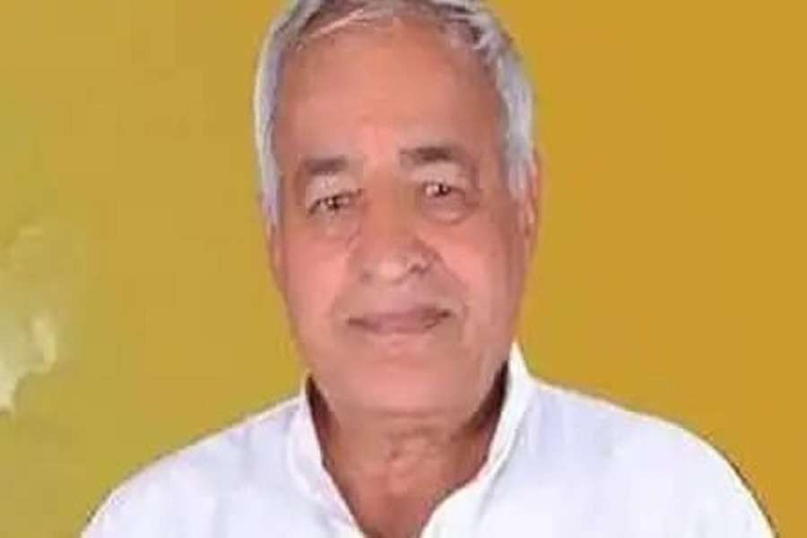 विधायक रणधीर ने कहा, पिता की तरह मतदाताओं को दबा कुचला समझते हैं राव इंद्रजीत