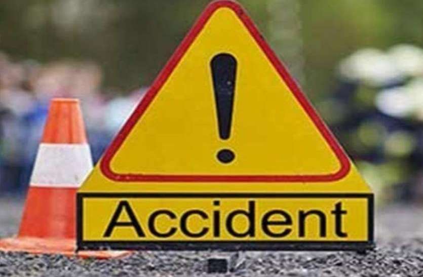 accident_4.jpg दो बाइकों की आमने सामने हुई भिड़ंत, एक युवक की मौके पर मौत