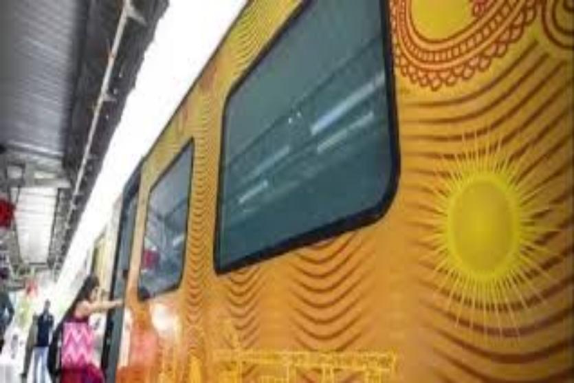 पहले ही दिन Tejas का हुआ ऐसा बुरा हाल, लोग बोले- हम खुद इसके लायक नहीं, सोशल मीडिया पर लोग कह रहे ऐसी बातें पहले ही दिन Tejas का हुआ ऐसा बुरा हाल, लोग बोले- हम खुद इसके लायक नहीं, सोशल मीडिया पर लोग कह रहे ऐसी बातें