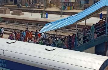 Railway trek will also cover on platform five in bandikui बांदीकुई रेलवे स्टेशन : प्लेटफॉर्म पांच पर भी बिछेगा रेलवे ट्रेक