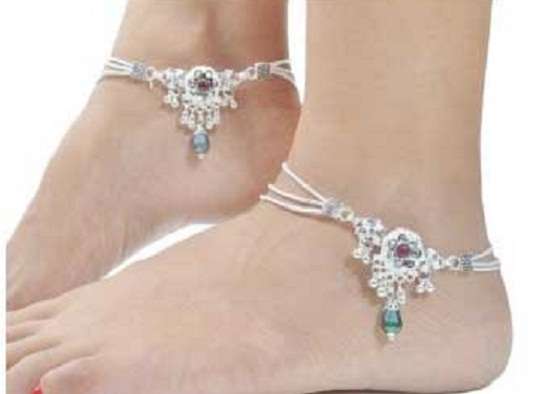 charms-silver-anklet.jpg