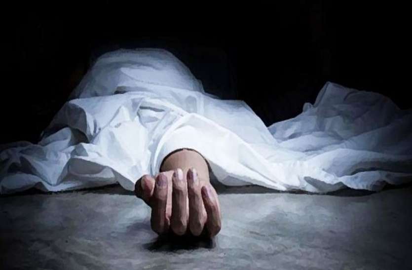 Dead Body कन्नौज में 2 दिन से गुमशुदा किसान का शव झाड़ियों में मिला
