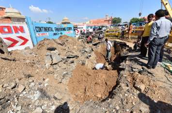 Jaipur Water supply Pipeline, Bisalpur, Damage line, Damage Road पानी का प्रेशर नहीं झेल पा रही बदहाल लाइनें, बदलने में नाकाम अफसर