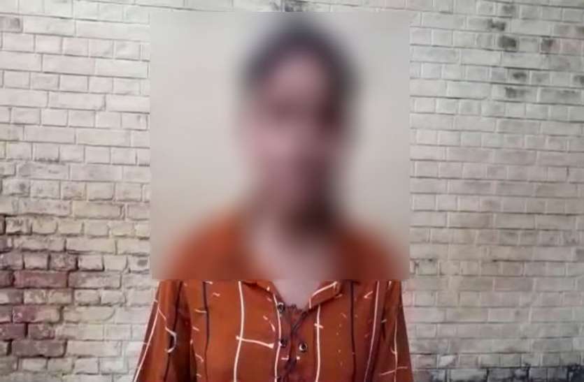 मनचले से तंग आकर छात्रा ने छोड़ा स्कूल, एंटी रोमियो स्क्वायड पर उठे सवाल मनचले से तंग आकर छात्रा ने छोड़ा स्कूल, एंटी रोमियो स्क्वायड पर उठे सवाल