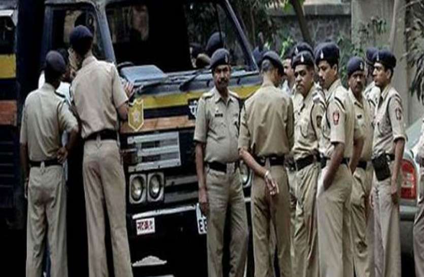 सावधान...बगैर काम कॉलेज में किया प्रवेश तो हिरासत में ले सकती है पुलिस.! सावधान...बगैर काम कॉलेज में किया प्रवेश तो हिरासत में ले सकती है पुलिस.!