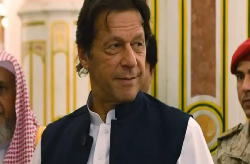 imran khan इमरान खान ने कर्ज लेने का बनाया ये अनोखा रिकॉर्ड, ले चुके हैं इतनी धनराशि
