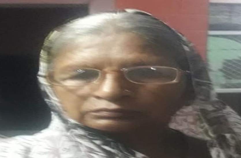 एटीएम कार्ड बदल महिला पेंशनर्स के खाते से उड़ाए 40 हजार एटीएम कार्ड बदल महिला पेंशनर्स के खाते से उड़ाए 40 हजार