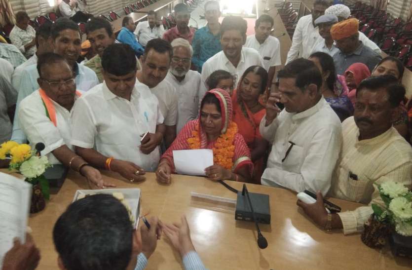 Nirmala became Mandal head for next three months निर्मला हो गई अगले तीन माह की मांडल प्रधान