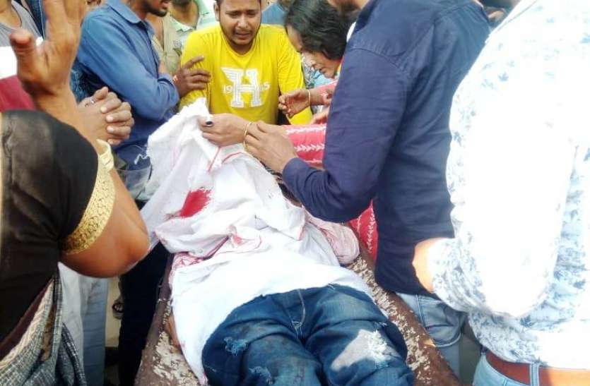 उपचुनाव के बीच कांग्रेसी नेता की दिनदहाड़े गोली मारकर हत्या उपचुनाव के बीच कांग्रेसी नेता की दिनदहाड़े गोली मारकर हत्या