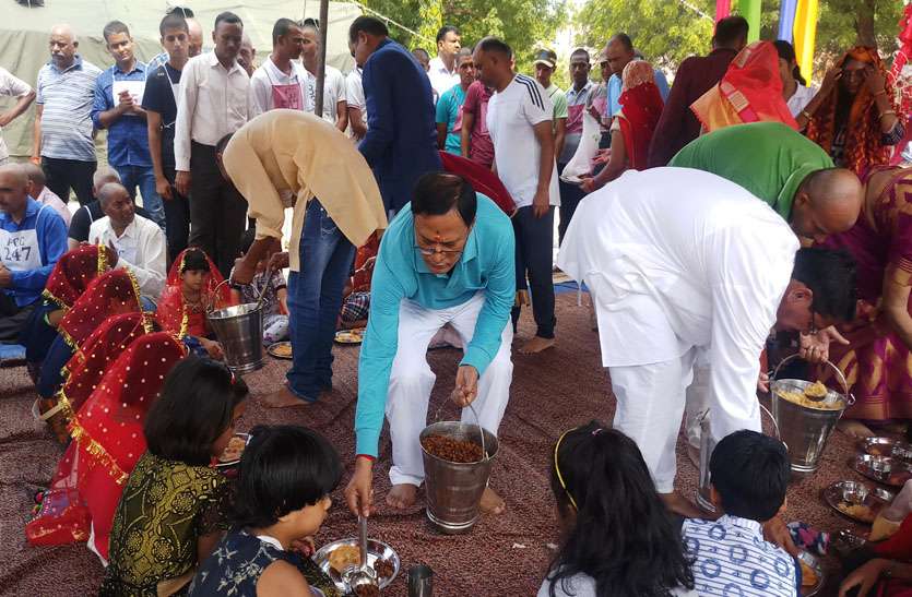 देवली सीआइएसएफ ने मनाया इको फ्रेण्डली नवरात्र महोत्सव, बल परिसर में पॉलिथिन पर लगाया पूर्ण प्रतिबंध देवली सीआइएसएफ ने मनाया इको फ्रेण्डली नवरात्र महोत्सव, बल परिसर में पॉलिथिन पर लगाया पूर्ण प्रतिबंध