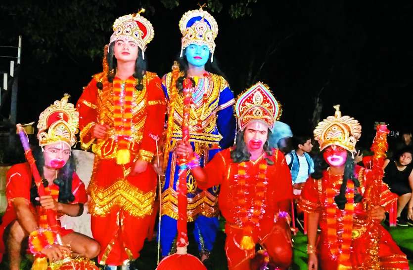 seoni क्षत्रियों ने ऐसे किया पारम्परिक शस्त्र पूजन