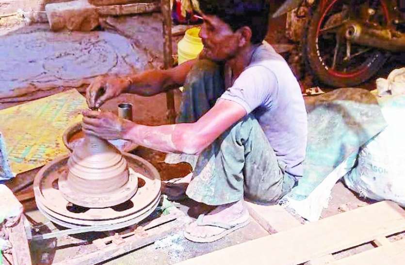, महंगे दीपों से रोशन होने वाली है इस बार आपकी दीपावली, जानें क्यों