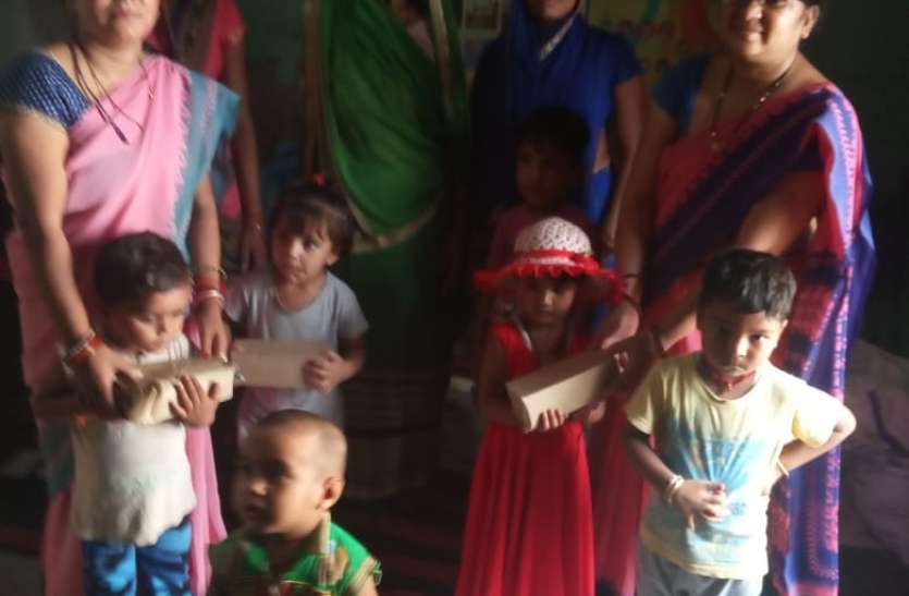 आंगनबाड़ी भवन एक साल बाद भी नही बन पाए आंगनबाड़ी भवन एक साल बाद भी नही बन पाए