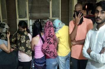 Jaipur crime news prostitution racket busted in guise of spa center जयपुर में दो स्पा सेंटरों पर पुलिस की दबिश, मसाज की आड़ में चल रहा था वेश्यावृत्ति का अड्डा