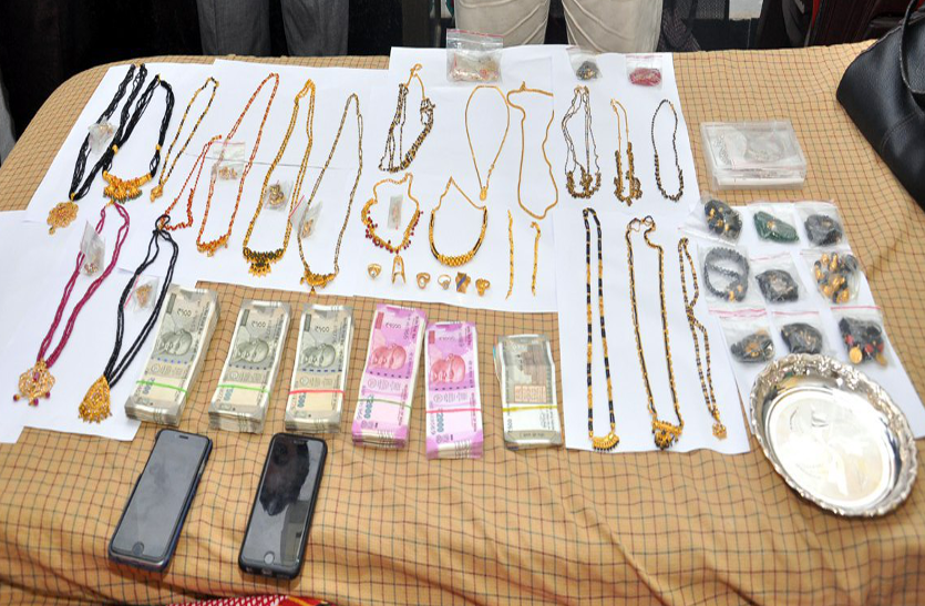 तेलुगु गंगा प्रोजेक्ट के स्पेशल डिप्टी कलेक्टर के घर ACB का छापा, 20 करोड़ से अधिक की संपत्ति जब्त