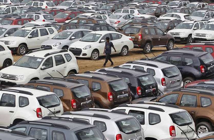 Auto sales down by 12 percent in November नवंबर में 12 फीसदी घटी ऑटो कंपनियों की बिक्री, SIAM ने जारी किए आंकड़ें