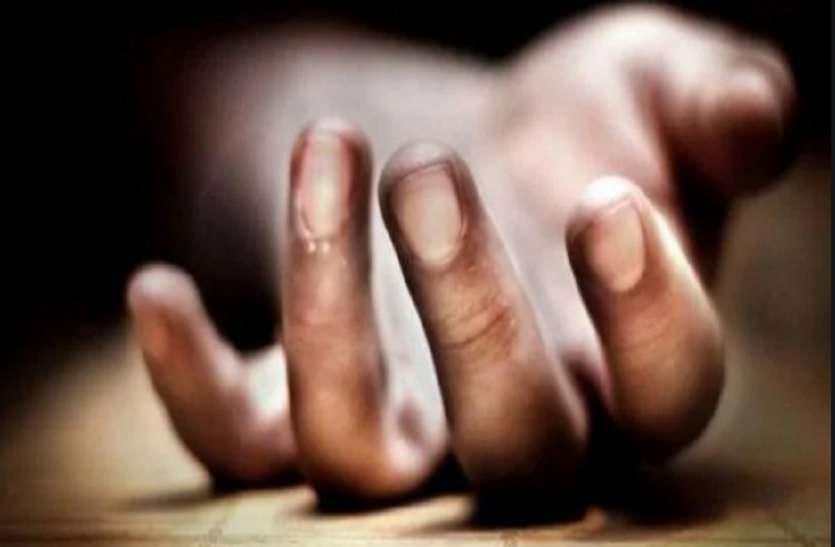 Dead body पूरे घर का खर्च चलाने वाली बेटी जब दुनिया से हुई विदा तो शव उठाने व दाह संस्कार के पैसे केे भी पड़े लाले