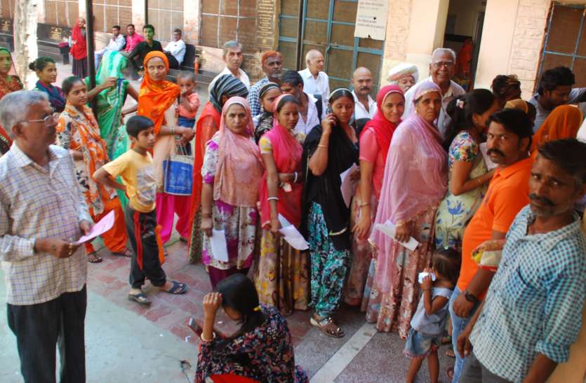 पाइप लाइनों में लीकेज, पैर पसार रहा पीलिया, एक माह में 40 मरीज पाइप लाइनों में लीकेज, पैर पसार रहा पीलिया, एक माह में 40 मरीज