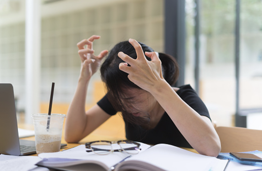 Sleep Disorder: Excessive Daytime Sleepiness Symptoms Is Narcolepsy Sleep Disorder: नारकोलेप्सी से बढ़ता है ट्रॉमेटिक ब्रेन इंजरी का खतरा